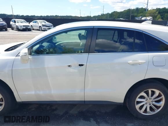 ✅ 2016 Acura RDX Technology • VIN: 5J8TB4H56GL008788 • Lot: 43114256. Listed on IAAI with 91,603 mi. Free auction sales archive from the USA and detailed vehicle history report at DreamBid. Image 13.