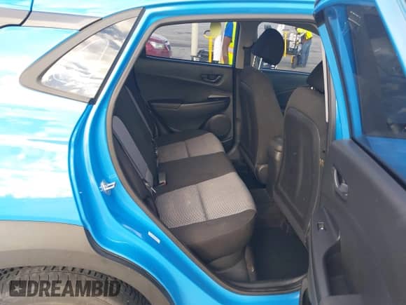 2022 Hyundai Kona SE z VIN KM8K2CAB0NU805948, wystawiony jako IAAI lot #43324147 z przebiegiem 44 085 mil mil oraz . Historia ofert i sprzedaży dostępna na DreamBid. Obrazek 8.