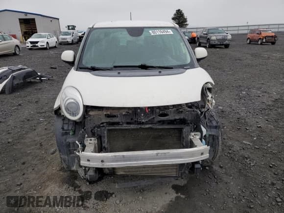 ✅ 2018 FIAT 500L Pop • VIN: ZFBCFAAH5JZ041049 • Лот: 80116494. Опубликован ранее на Copart с пробегом 69 761 миль. Бесплатный доступ к архиву аукционных продаж из США и подробный отчёт об истории автомобиля на DreamBid. Изображение 5.