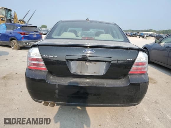 ✅ 2008 Ford Taurus SEL • VIN: 1FAHP24W68G170011 • Лот: 64528594. Опубликован ранее на Copart с пробегом Не указан. Бесплатный доступ к архиву аукционных продаж из США и подробный отчёт об истории автомобиля на DreamBid. Изображение 6.