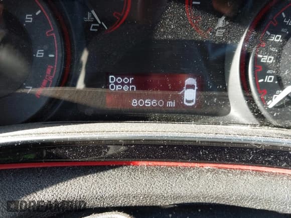 ✅ 2015 Dodge Dart SXT • VIN: 1C3CDFBB6FD337314 • Lot: 43614263. Wystawiony na IAAI z przebiegiem 80 560 mil. Bezpłatny archiwum sprzedaży aukcyjnych z USA i szczegółowy raport historii pojazdu na DreamBid. Zdjęcie 7.