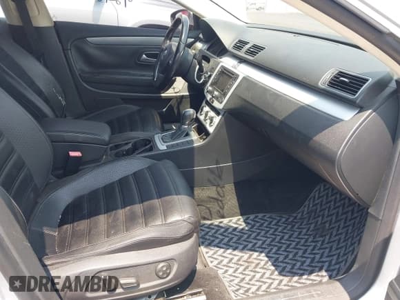 ✅ 2015 Volkswagen CC Sport • VIN: WVWBP7AN2FE803511 • Лот: 42424094. Опубликован ранее на IAAI с пробегом 204 212 миль. Бесплатный доступ к архиву аукционных продаж из США и подробный отчёт об истории автомобиля на DreamBid. Изображение 5.