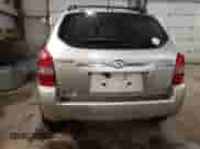 2007 Hyundai Tucson SE z VIN KM8JN72D07U592187, wystawiony jako Copart lot #85103324 z przebiegiem 153 892 mil mil oraz Szkoda całkowita • Salvage title. Historia ofert i sprzedaży dostępna na DreamBid. Obrazek 6.