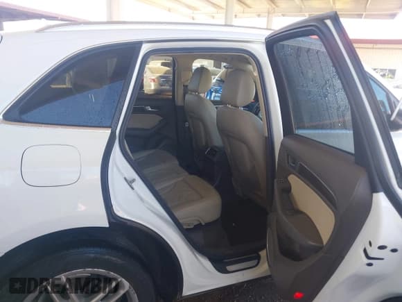 ✅ 2013 Audi Q5 Premium Plus • VIN: WA1LFAFPXDA012026 • Lot: 43389505. Listed on IAAI with 127,961 mi. Free auction sales archive from the USA and detailed vehicle history report at DreamBid. Image 8.