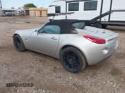 ✅ 2007 Pontiac Solstice • VIN: 1G2MB35B97Y132732 • Lot: 43396988. Wystawiony na IAAI z przebiegiem 86 648 mil. Bezpłatny archiwum sprzedaży aukcyjnych z USA i szczegółowy raport historii pojazdu na DreamBid. Zdjęcie 3.