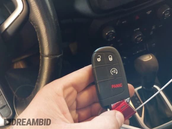 ✅ 2018 Jeep Renegade Latitude • VIN: ZACCJBBB4JPH07246 • Lot: 43451946. Wystawiony na IAAI z przebiegiem 105 667 mil. Bezpłatny archiwum sprzedaży aukcyjnych z USA i szczegółowy raport historii pojazdu na DreamBid. Zdjęcie 11.