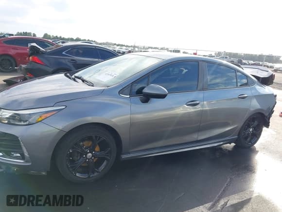 ✅ 2019 Chevrolet Cruze LT • VIN: 1G1BE5SMXK7110256 • Lot: 43357976. Listed on IAAI with 115,650 mi. Free auction sales archive from the USA and detailed vehicle history report at DreamBid. Image 15.