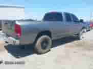 2006 Dodge 3500 SLT z VIN 3D7LX38C36G253557, wystawiony jako IAAI lot #42478965 z przebiegiem 287 552 mil mil oraz . Historia ofert i sprzedaży dostępna na DreamBid. Obrazek 4.