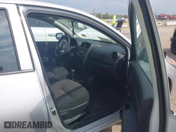 ✅ 2016 Nissan Versa SV • VIN: 3N1CN7AP6GL881998 • Lot: 43184379. Listed on IAAI with 155,575 mi. Free auction sales archive from the USA and detailed vehicle history report at DreamBid. Image 5.