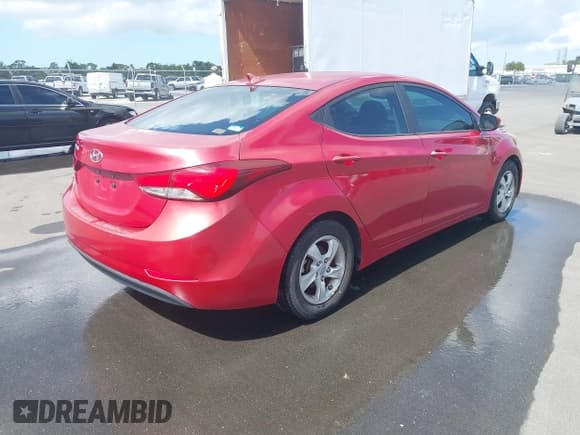 ✅ 2015 Hyundai Elantra SE • VIN: KMHDH4AE8FU279514 • Lot: 43436207. Listed on IAAI with 169,814 mi. Free auction sales archive from the USA and detailed vehicle history report at DreamBid. Image 4.