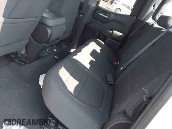 ✅ 2021 Chevrolet Silverado 1500 LT • VIN: 1GCRYDEK9MZ114064 • Lot: 42739759. Listed on IAAI with 59,107 mi. Free auction sales archive from the USA and detailed vehicle history report at DreamBid. Image 8.