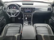 ✅ 2020 Volkswagen Atlas SEL Premium R-Line • VIN: 1V2TE2CA5LC221240 • Lot: 82146835. Listed on Copart with 39,271 mi. Free auction sales archive from the USA and detailed vehicle history report at DreamBid. Image 8.