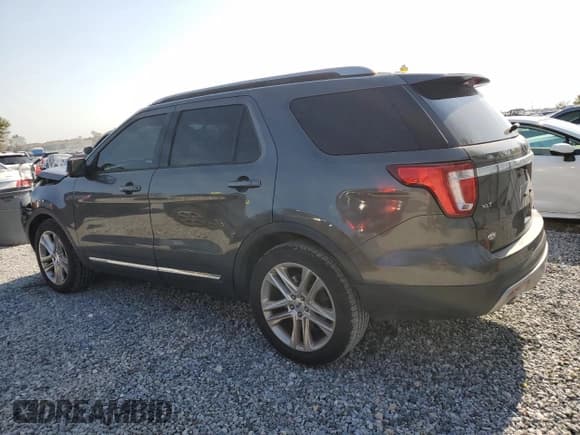 ✅ 2017 Ford Explorer XLT • VIN: 1FM5K7D85HGD79200 • Lot: 57557635. Listed on Copart with 110,832 mi. Free auction sales archive from the USA and detailed vehicle history report at DreamBid. Image 2.