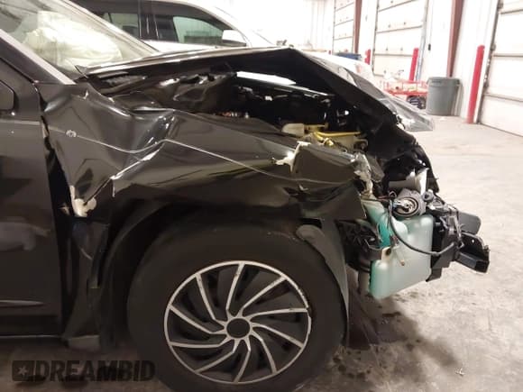 ✅ 2009 Dodge Avenger SE • VIN: 1B3LC46B29N525809 • Lot: 41918533. Wystawiony na IAAI z przebiegiem 147 269 mil. Bezpłatny archiwum sprzedaży aukcyjnych z USA i szczegółowy raport historii pojazdu na DreamBid. Zdjęcie 20.