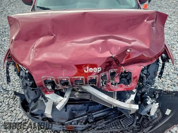 ✅ 2019 Jeep Cherokee Latitude Plus • VIN: 1C4PJMLB0KD398175 • Lot: 94916755. Wystawiony na Copart z przebiegiem 83 847 mil. Bezpłatny archiwum sprzedaży aukcyjnych z USA i szczegółowy raport historii pojazdu na DreamBid. Zdjęcie 12.