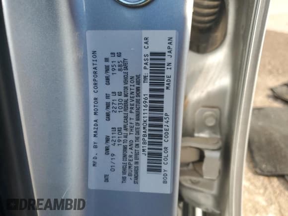 ✅ 2019 Mazda 3 Select • VIN: JM1BPBAM0K1116961 • Лот: 57251895. Опубликован ранее на Copart с пробегом 37 272 миль. Бесплатный доступ к архиву аукционных продаж из США и подробный отчёт об истории автомобиля на DreamBid. Изображение 12.