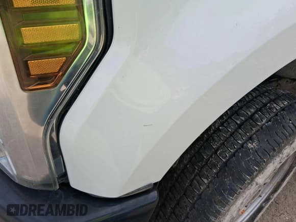 ✅ 2019 Ford F-350 Platinum • VIN: 1FT7W3BT9KED43627 • Lot: 43832539. Wystawiony na IAAI z przebiegiem Nie podano. Bezpłatny archiwum sprzedaży aukcyjnych z USA i szczegółowy raport historii pojazdu na DreamBid. Zdjęcie 13.