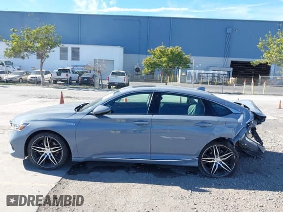 ✅ 2022 Honda Accord Touring • VIN: 1HGCV3F96NA006328 • Lot: 43605793. Listed on IAAI with 53,350 mi. Free auction sales archive from the USA and detailed vehicle history report at DreamBid. Image 14.