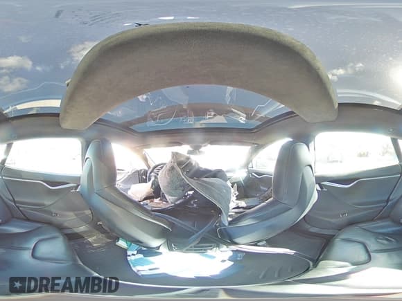 ✅ 2015 Tesla Model S 85D • VIN: 5YJSA1E25FF118349 • Лот: 70385525. Опубликован ранее на Copart с пробегом 49 745 миль. Бесплатный доступ к архиву аукционных продаж из США и подробный отчёт об истории автомобиля на DreamBid. Изображение 14.