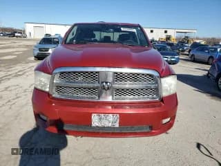 ✅ 2010 Dodge 1500 ST • VIN: 1D7RV1CT5AS127732 • Lot: 83268904. Wystawiony na Copart z przebiegiem 172 999 mil. Bezpłatny archiwum sprzedaży aukcyjnych z USA i szczegółowy raport historii pojazdu na DreamBid. Zdjęcie 5.