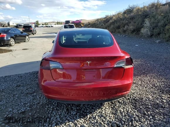 ✅ 2018 Tesla Model 3 Long Range Battery • VIN: 5YJ3E1EA0JF049160 • Лот: 92281935. Опубликован ранее на Copart с пробегом 91 296 миль. Бесплатный доступ к архиву аукционных продаж из США и подробный отчёт об истории автомобиля на DreamBid. Изображение 6.