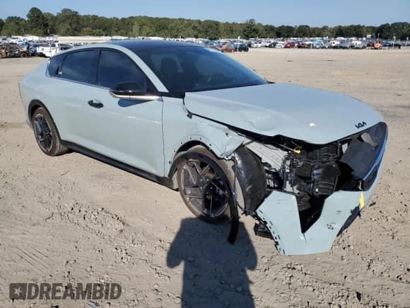 ✅ 2025 Kia K4 GT-Line • VIN: 3KPFW4DE8SE178982 • Lot: 87011865. Wystawiony na Copart z przebiegiem 3 977 mil. Bezpłatny archiwum sprzedaży aukcyjnych z USA i szczegółowy raport historii pojazdu na DreamBid. Zdjęcie 4.