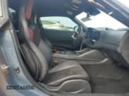 ✅ 2024 Nissan Z Nismo • VIN: JN1BZ4CH0RM360854 • Lot: 83331374. Wystawiony na Copart z przebiegiem 24 237 mil. Bezpłatny archiwum sprzedaży aukcyjnych z USA i szczegółowy raport historii pojazdu na DreamBid. Zdjęcie 10.