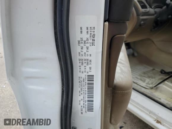 ✅ 2015 Jeep Grand Cherokee Overland • VIN: 1C4RJFCM3FC739070 • Lot: 85985774. Listed on Copart with Not provided. Free auction sales archive from the USA and detailed vehicle history report at DreamBid. Image 13.