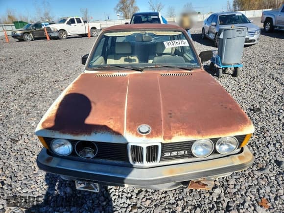 ✅ 1981 BMW 3 Series • VIN: WBAAH310XB7797667 • Лот: 91376775. Опубликован ранее на Copart с пробегом 49 260 миль. Бесплатный доступ к архиву аукционных продаж из США и подробный отчёт об истории автомобиля на DreamBid. Изображение 5.