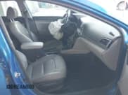 ✅ 2017 Hyundai Elantra SE • VIN: KMHD84LF8HU193791 • Lot: 42759779. Wystawiony na IAAI z przebiegiem 111 344 mil. Bezpłatny archiwum sprzedaży aukcyjnych z USA i szczegółowy raport historii pojazdu na DreamBid. Zdjęcie 5.