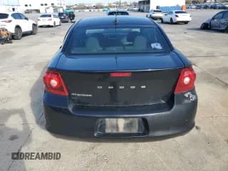 ✅ 2013 Dodge Avenger SE • VIN: 1C3CDZAB8DN667062 • Лот: 85365284. Опубликован ранее на Copart с пробегом 303 139 миль. Бесплатный доступ к архиву аукционных продаж из США и подробный отчёт об истории автомобиля на DreamBid. Изображение 6.