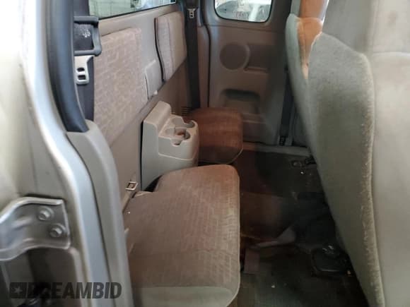 ✅ 2008 Isuzu i-Series S • VIN: 1GGCS199088700188 • Lot: 79658074. Listed on Copart with 130,493 mi. Free auction sales archive from the USA and detailed vehicle history report at DreamBid. Image 10.