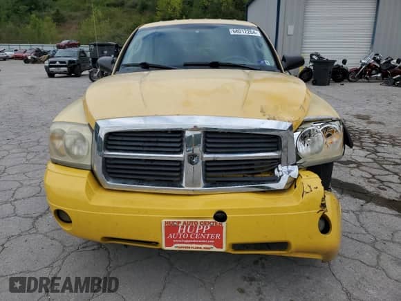2006 Dodge Dakota SLT с VIN 1D7HW48N26S561263, выставлен на аукционе Copart как лот 68012204 с пробегом 141 041 миль миль и Списание • Salvage title. История ставок и продаж доступна на DreamBid. Изображение 5.