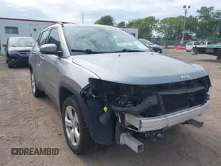 ✅ 2018 Jeep Compass Latitude • VIN: 3C4NJDBB2JT331952 • Lot: 42970324. Wystawiony na IAAI z przebiegiem 99 409 mil. Bezpłatny archiwum sprzedaży aukcyjnych z USA i szczegółowy raport historii pojazdu na DreamBid. Zdjęcie 1.