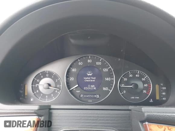 ✅ 2004 Mercedes-Benz E 320 • VIN: WDBUF65J14A549094 • Lot: 41431242. Wystawiony na IAAI z przebiegiem 304 550 mil. Bezpłatny archiwum sprzedaży aukcyjnych z USA i szczegółowy raport historii pojazdu na DreamBid. Zdjęcie 7.