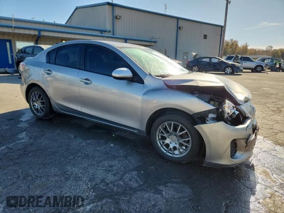 ✅ 2013 Mazda 3 i SV • VIN: JM1BL1TG6D1730736 • Lot: 92398865. Wystawiony na Copart z przebiegiem 123 485 mil. Bezpłatny archiwum sprzedaży aukcyjnych z USA i szczegółowy raport historii pojazdu na DreamBid. Zdjęcie 4.