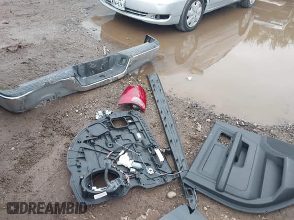 ✅ 2010 Dodge 1500 Sport • VIN: 1D7RB1CTXAS176353 • Лот: 41348322. Опубликован ранее на IAAI с пробегом 190 588 миль. Бесплатный доступ к архиву аукционных продаж из США и подробный отчёт об истории автомобиля на DreamBid. Изображение 12.