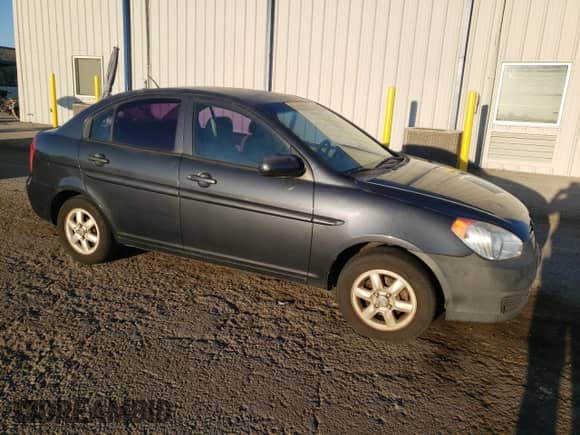 2011 Hyundai Accent GLS z VIN KMHCN4AC9BU611876, wystawiony jako Copart lot #73203914 z przebiegiem 171 046 mil mil oraz Szkoda całkowita • Salvage title. Historia ofert i sprzedaży dostępna na DreamBid. Obrazek 4.