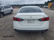 ✅ 2020 Nissan Altima SR • VIN: 1N4BL4CV2LC142714 • Lot: 43329440. Listed on IAAI with 139,084 mi. Free auction sales archive from the USA and detailed vehicle history report at DreamBid. Image 17.