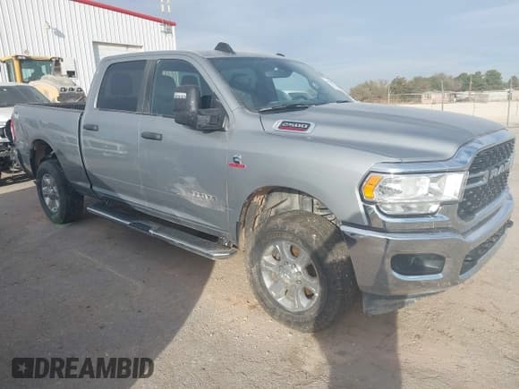 ✅ 2024 Ram 2500 Big Horn • VIN: 3C6UR5DL7RG291587 • Lot: 43842100. Listed on IAAI with 47,481 mi. Free auction sales archive from the USA and detailed vehicle history report at DreamBid. Image 1.