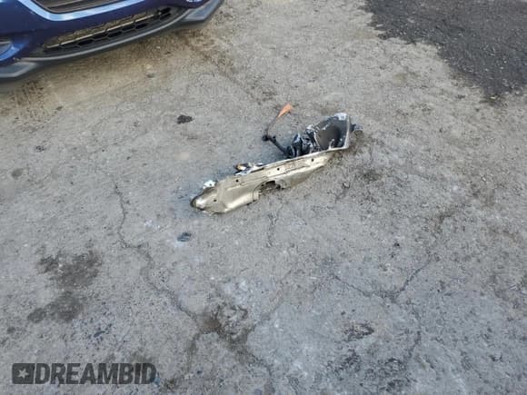 ✅ 2018 BMW 5 Series M550i xDrive • VIN: WBAJB9C52JB285992 • Лот: 81937825. Опубликован ранее на Copart с пробегом Не указан. Бесплатный доступ к архиву аукционных продаж из США и подробный отчёт об истории автомобиля на DreamBid. Изображение 12.