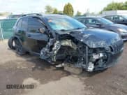 ✅ 2019 Jeep Cherokee Latitude Plus • VIN: 1C4PJLLX6KD326290 • Лот: 43195603. Опубликован ранее на IAAI с пробегом 109 670 миль. Бесплатный доступ к архиву аукционных продаж из США и подробный отчёт об истории автомобиля на DreamBid. Изображение 1.