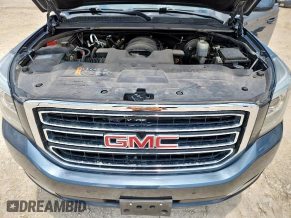 ✅ 2019 GMC Yukon XL SLT • VIN: 1GKS1GKCXKR290529 • Lot: 60985395. Listed on Copart with 104,380 mi. Free auction sales archive from the USA and detailed vehicle history report at DreamBid. Image 12.