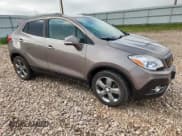 ✅ 2014 Buick Encore Premium • VIN: KL4CJHSB7EB612337 • Lot: 65056955. Wystawiony na Copart z przebiegiem 86 232 mil. Bezpłatny archiwum sprzedaży aukcyjnych z USA i szczegółowy raport historii pojazdu na DreamBid. Zdjęcie 4.