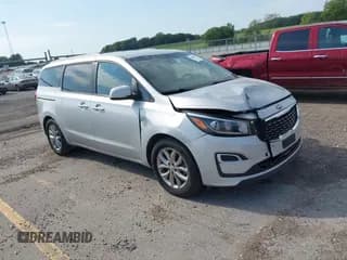 ✅ 2019 Kia Sedona LX • VIN: KNDMB5C12K6529883 • Lot: 43003836. Wystawiony na IAAI z przebiegiem 90 240 mil. Bezpłatny archiwum sprzedaży aukcyjnych z USA i szczegółowy raport historii pojazdu na DreamBid. Zdjęcie 1.
