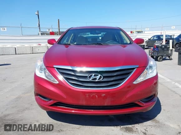 ✅ 2013 Hyundai Sonata GLS • VIN: 5NPEB4AC4DH638213 • Lot: 43013055. Listed on IAAI with 97,373 mi. Free auction sales archive from the USA and detailed vehicle history report at DreamBid. Image 12.