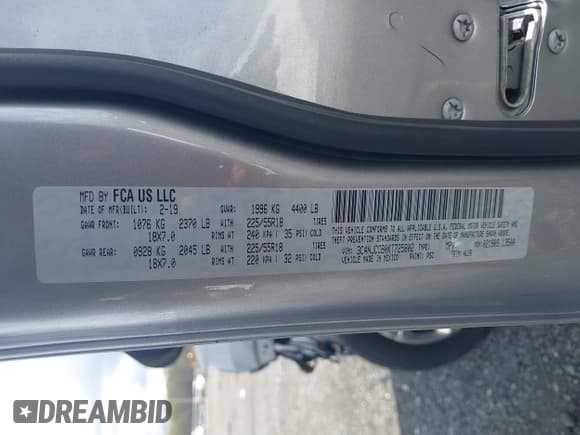 ✅ 2019 Jeep Compass Limited • VIN: 3C4NJCCB0KT725802 • Lot: 42030080. Listed on IAAI with 84,999 mi. Free auction sales archive from the USA and detailed vehicle history report at DreamBid. Image 9.