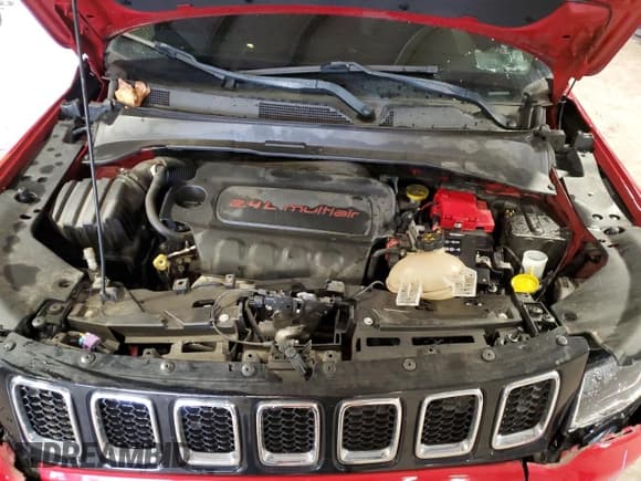 ✅ 2019 Jeep Compass Sport • VIN: 3C4NJDAB5KT682681 • Lot: 92671325. Wystawiony na Copart z przebiegiem 82 151 mil. Bezpłatny archiwum sprzedaży aukcyjnych z USA i szczegółowy raport historii pojazdu na DreamBid. Zdjęcie 12.