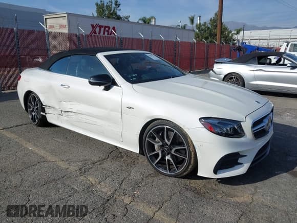 ✅ 2020 Mercedes-Benz E 53 AMG • VIN: W1K1K6BB6LF136222 • Lot: 41154142. Wystawiony na IAAI z przebiegiem 29 856 mil. Bezpłatny archiwum sprzedaży aukcyjnych z USA i szczegółowy raport historii pojazdu na DreamBid. Zdjęcie 1.