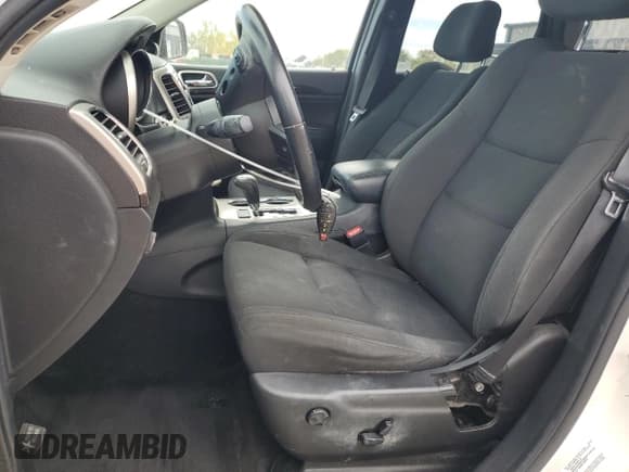 ✅ 2011 Jeep Grand Cherokee Laredo • VIN: 1J4RR4GG6BC589946 • Lot: 86253095. Listed on Copart with 164,963 mi. Free auction sales archive from the USA and detailed vehicle history report at DreamBid. Image 7.